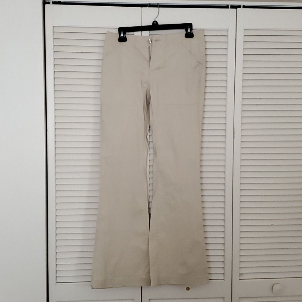 TOMMY creme bell bottom pants